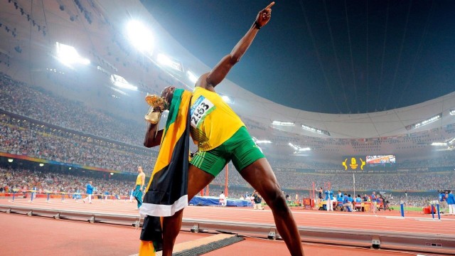 MILAN体育-冠军球队球员退役计划公布平稳过渡职业生涯阶段，冠军退役后